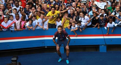 ريفالدو: رحيل نيمار قد يكون مفيدا لبرشلونة